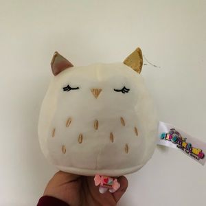 Flip a bowl squishmellow